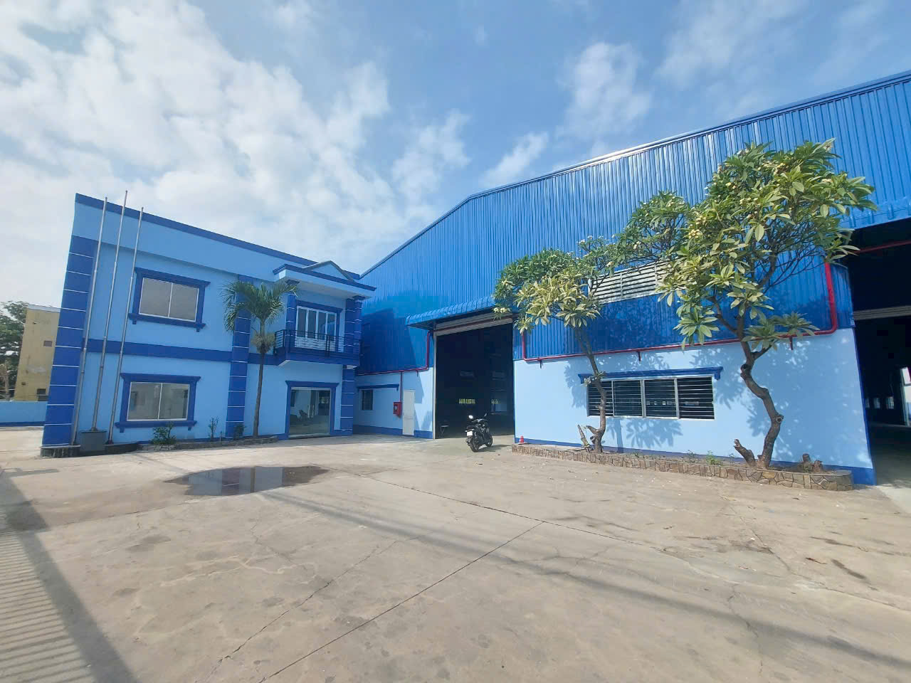 CHO THUÊ XƯỞNG MỚI XÂY GẦN BẾN CÁT, BÌNH DƯƠNG